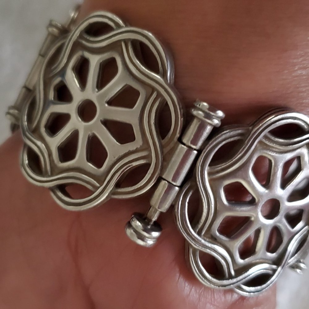 SLANE DIAMOND FENESTRA LINK BRACELET
